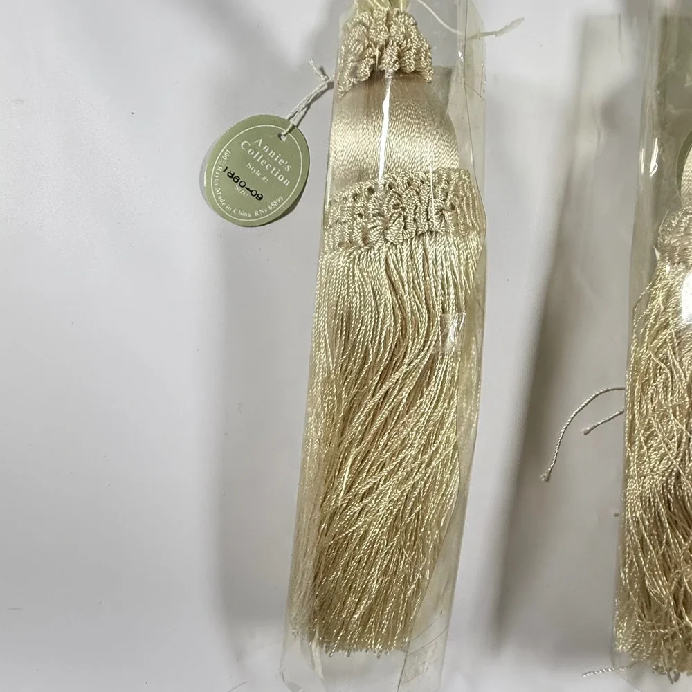 NWT  Annie's Collection Curtain Tiebacks Champagne Gold Tassel Regency Core 22in